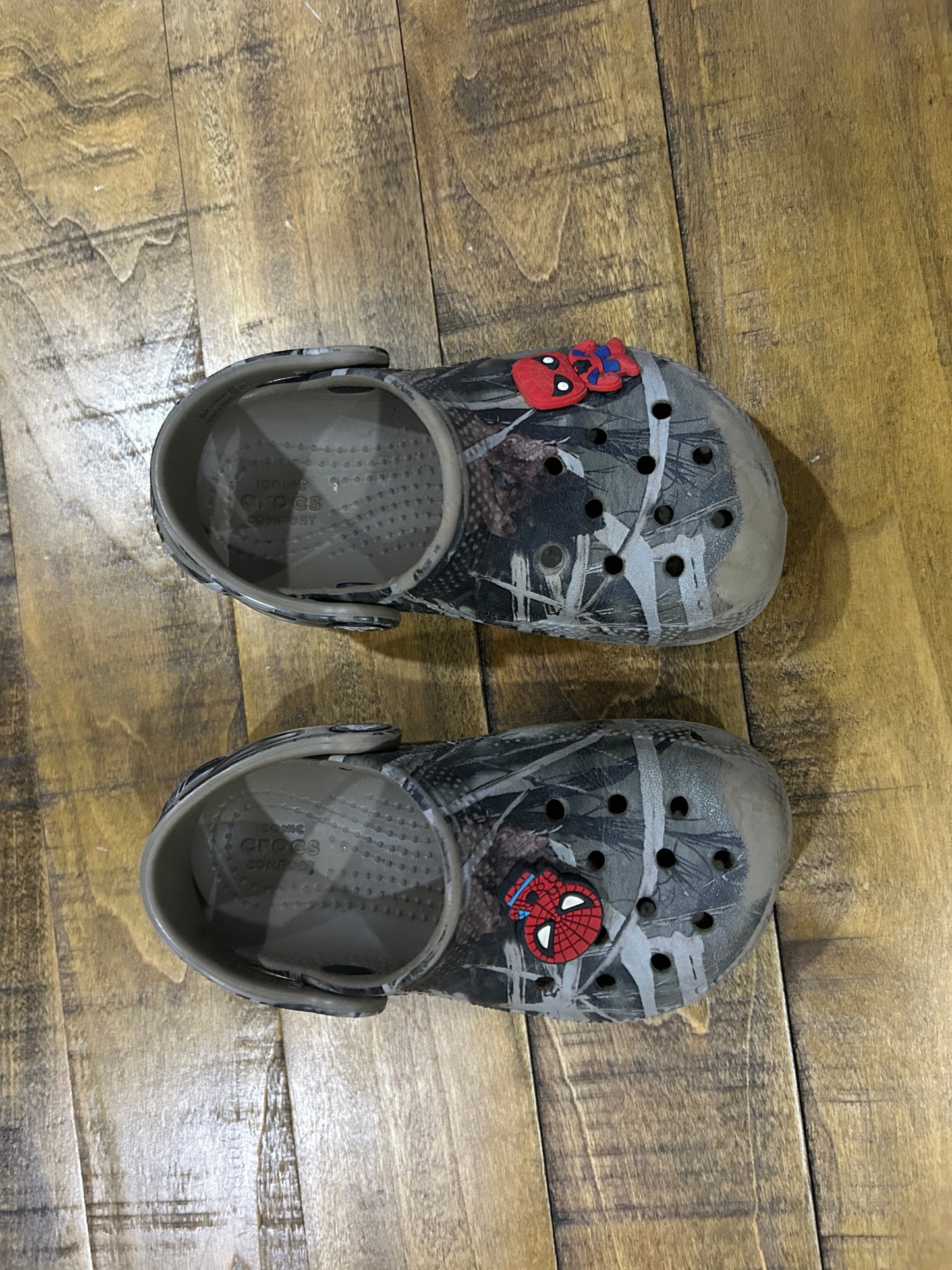 Seller #5 - Camo Crocs Size 9
