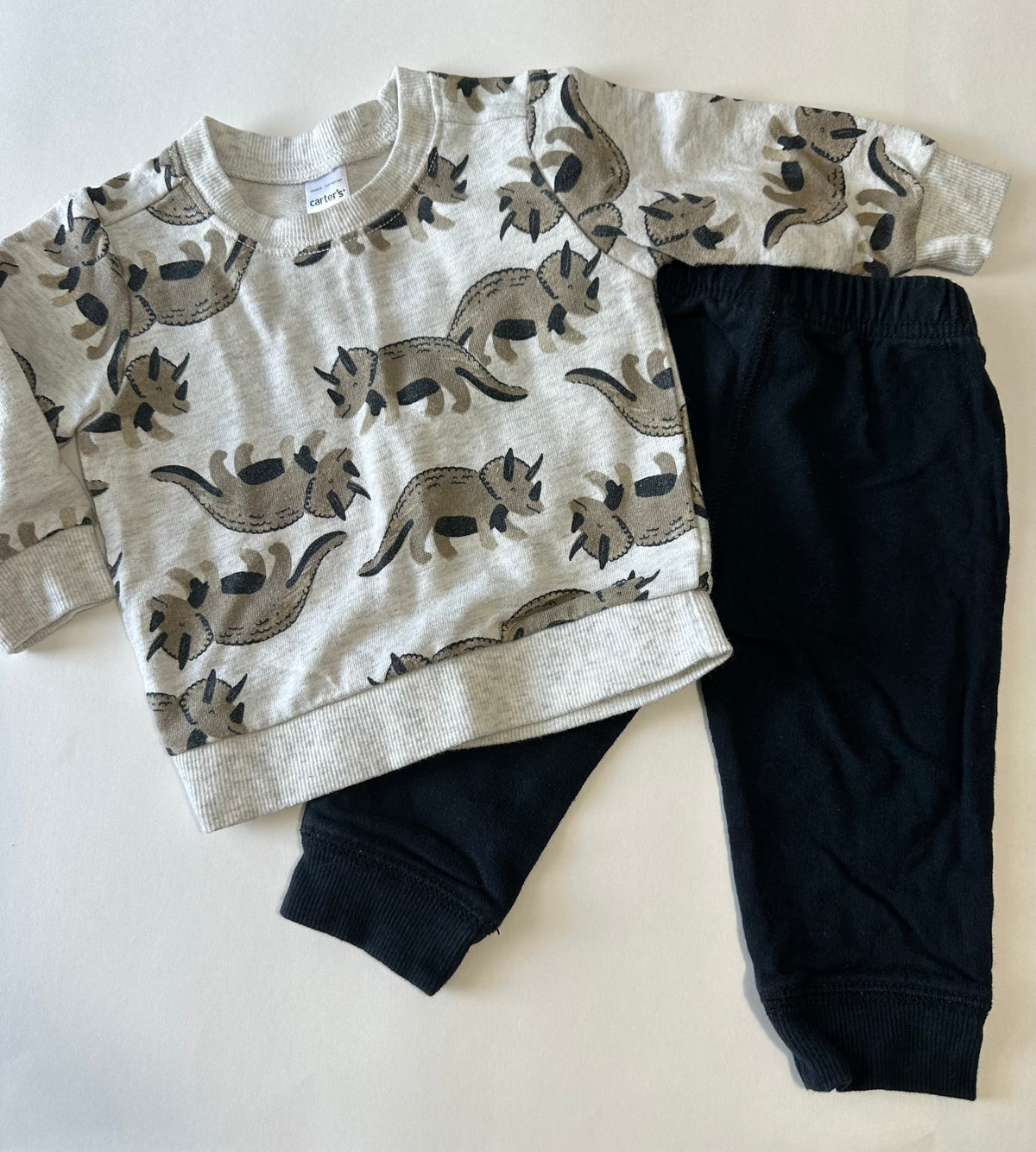 Seller 182. Carters 9 months
