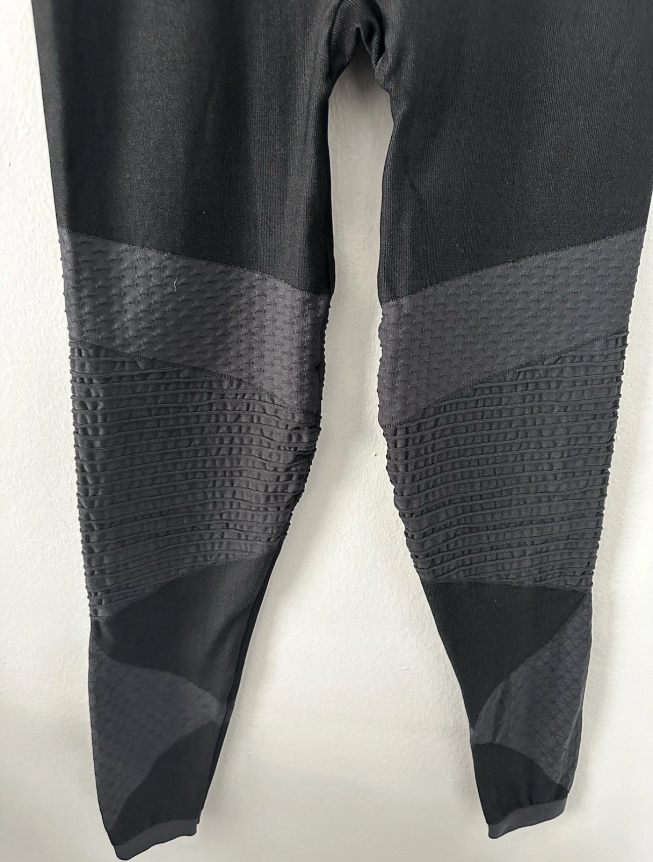 #111 SPANX Seamless Moto Leggings Black & Grey XL Women’s Activewear