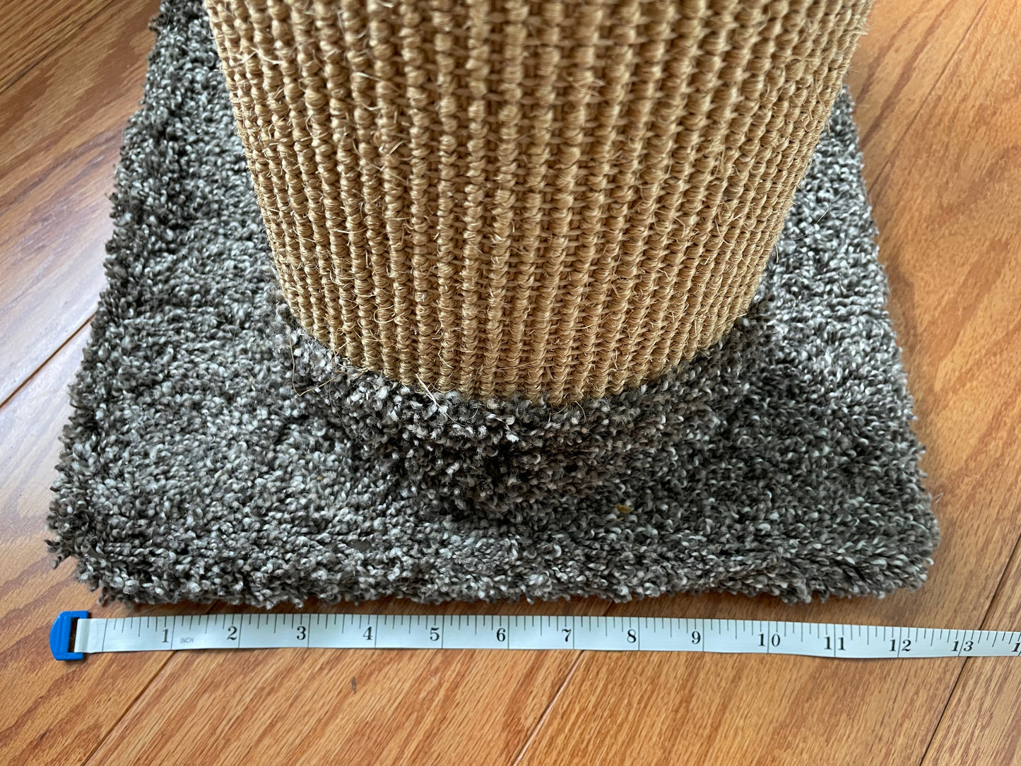 #42 REDUCED Cat Scratching Post