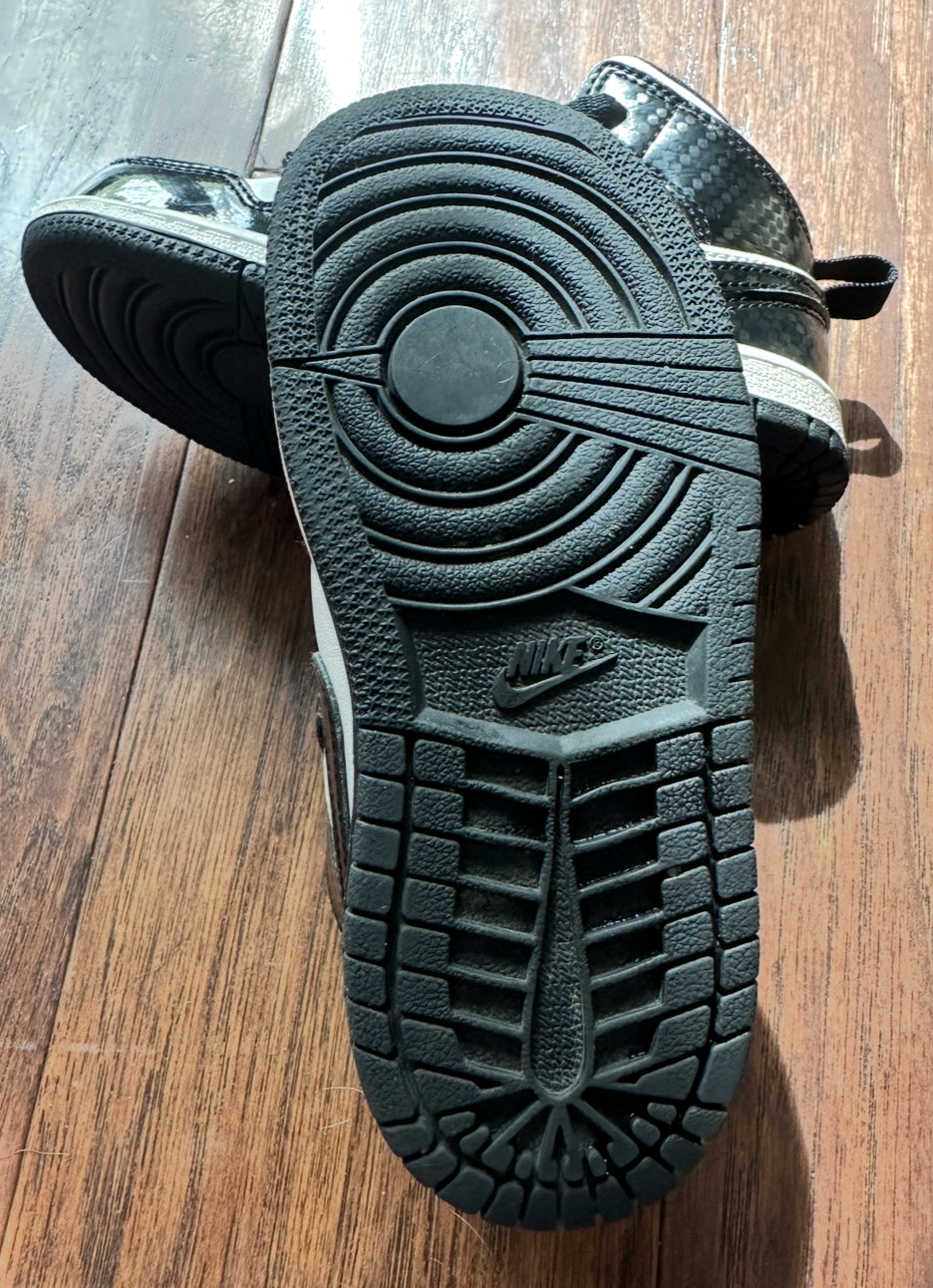 #218 sz9c shiny black Jordan’s