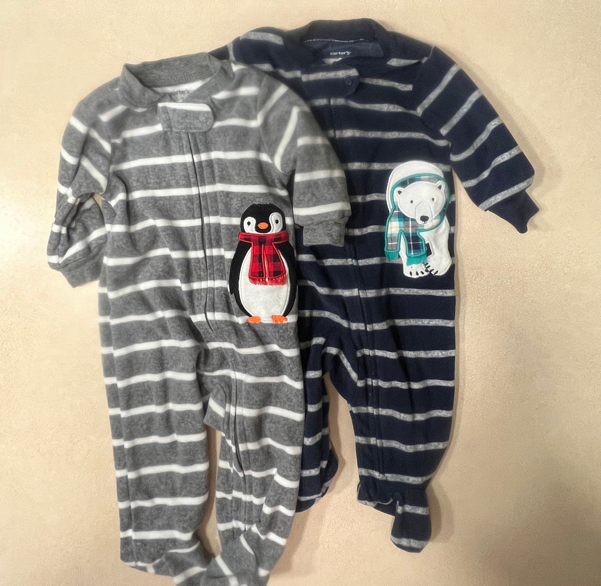 #200 Carter's Penguin and Polar Bear Fleece Pajamas Set Boys 3m