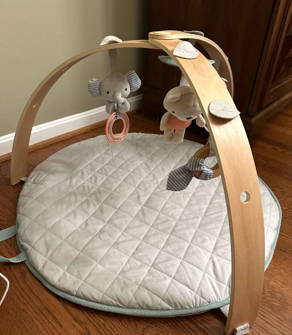 #93 Ingenuity Activity Mat with Wooden Toy Bar