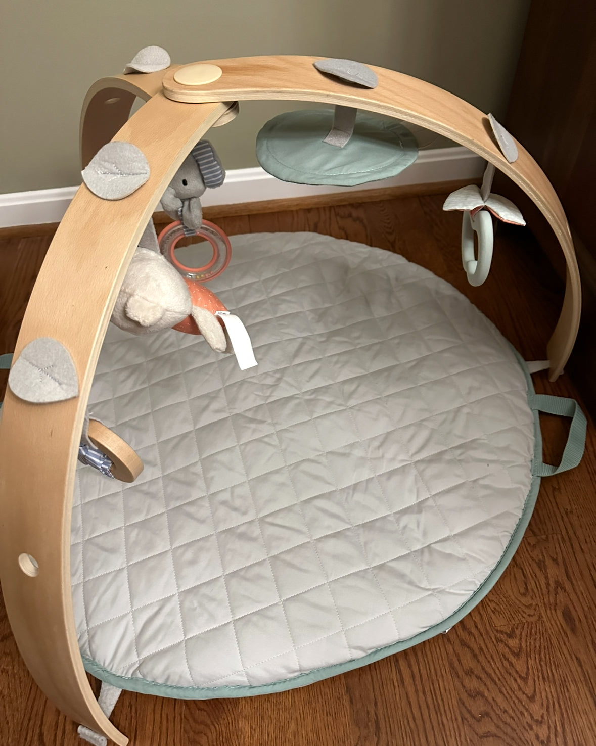 #93 Ingenuity Activity Mat with Wooden Toy Bar