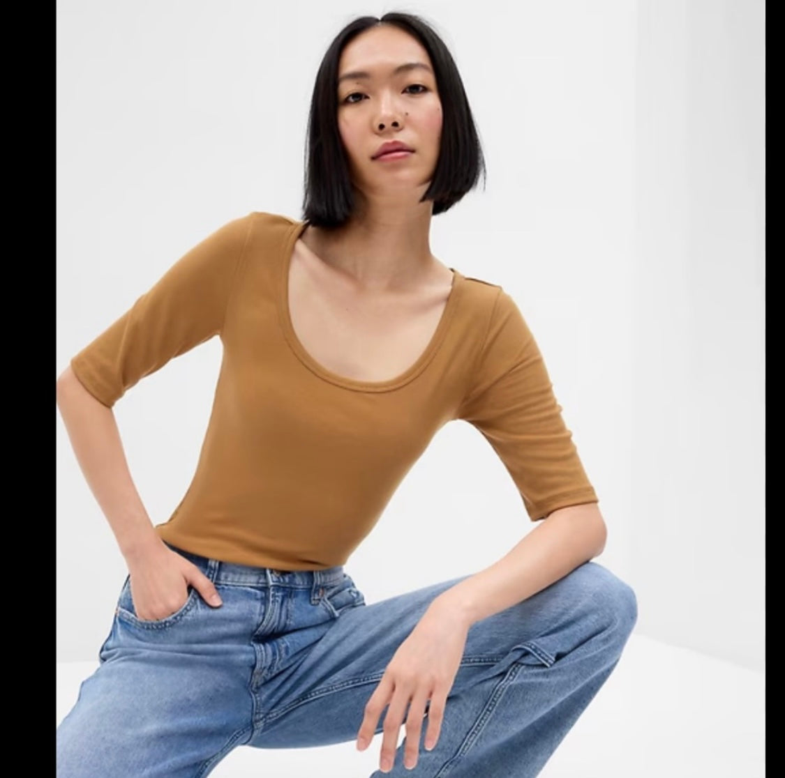 #42 REDUCED GAP Mini Rib Scoop Neck Tee Size Large