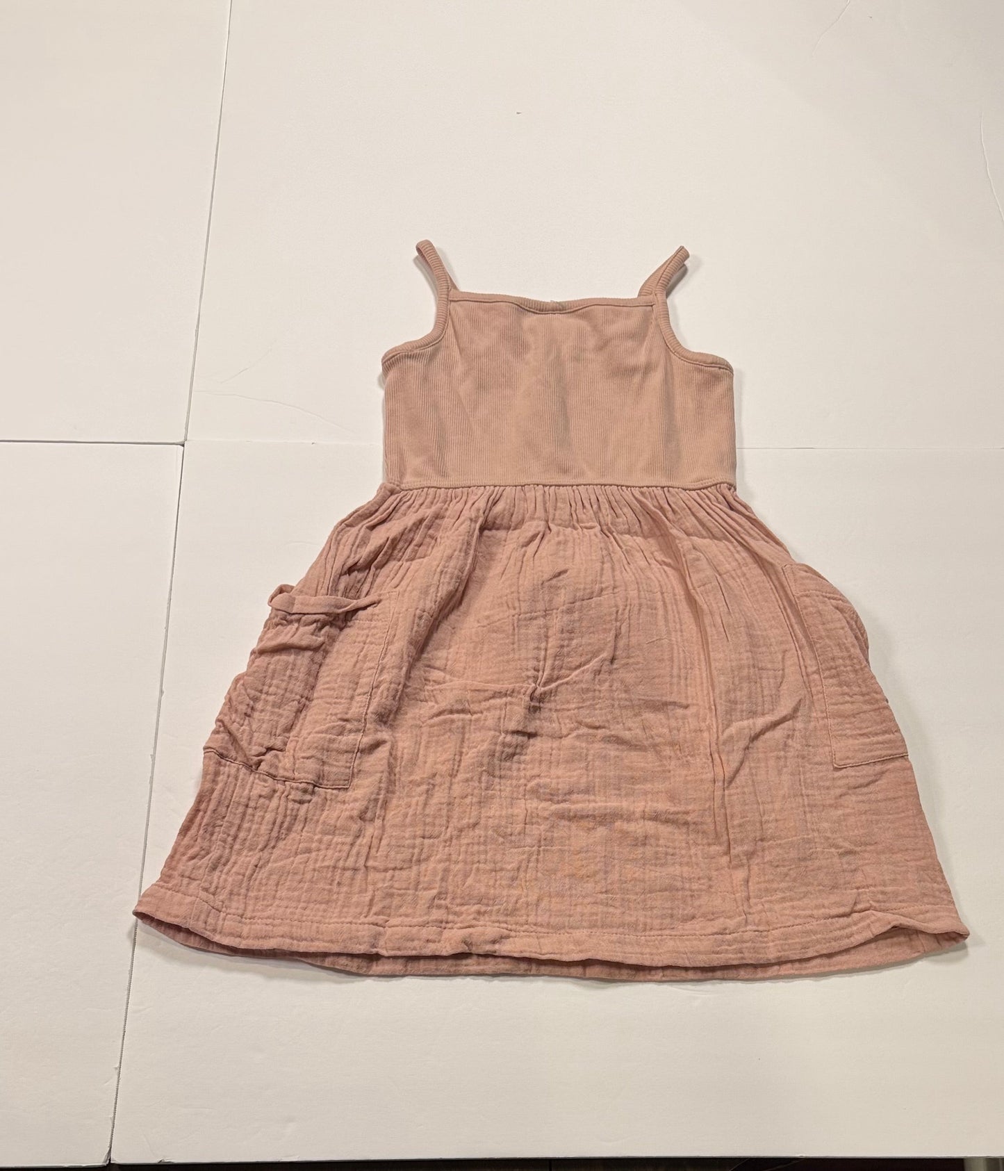 #141 Girls 110 5 Hanna Andersson Dusty Pink Linen Dress 1 of 2 available