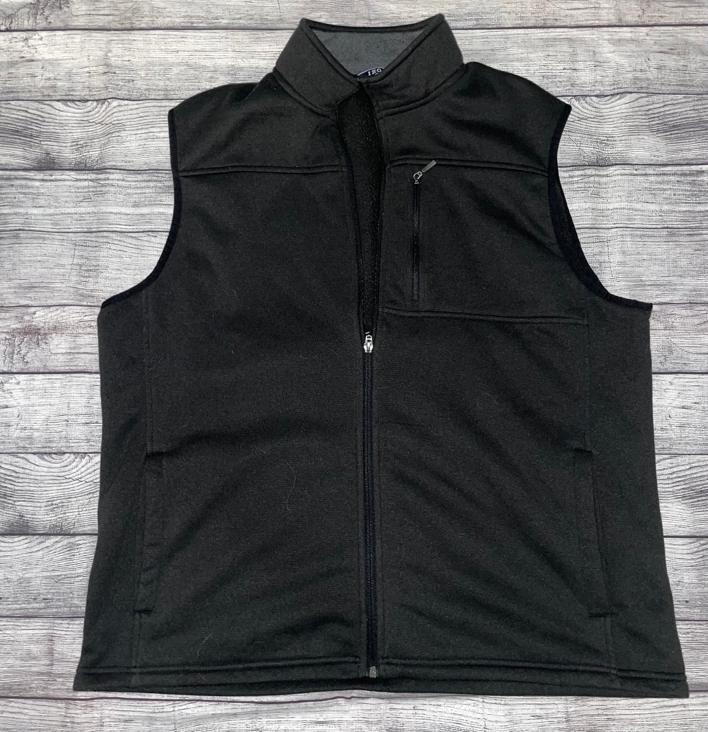 Seller #171 Izod Men’s XLarge Vest