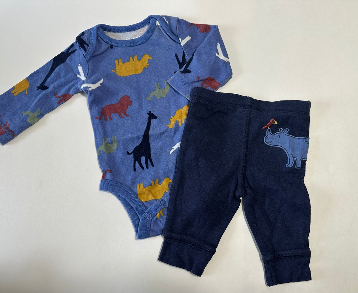 Seller 182. Boys carters 3 months