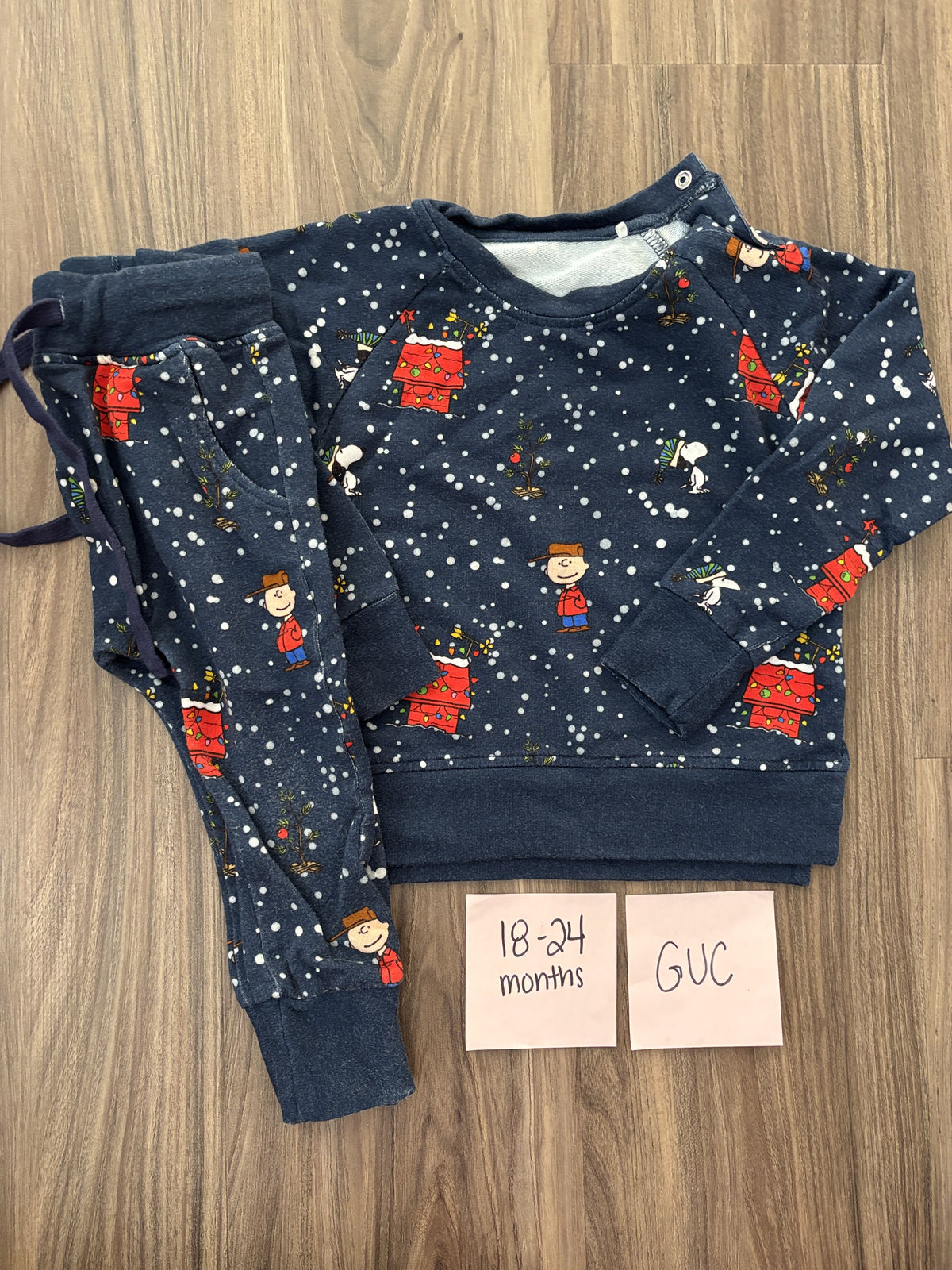 #138 - 18-24 Mo GUC Bamboo Charlie's Project Charlie Brown Christmas Joggers + Sweatshirt