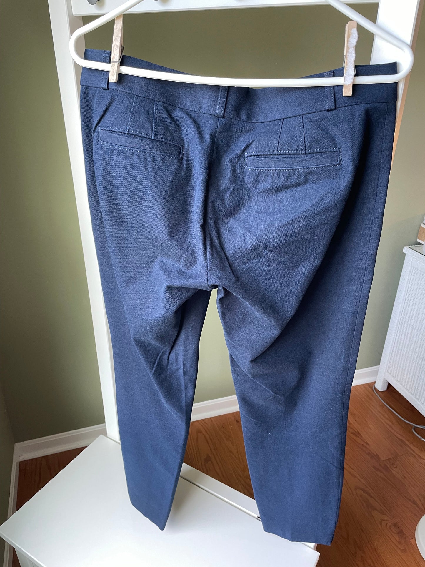 #42 REDUCED Banana Republic Navy Sloan Fit Women's Dress Pants Size 6