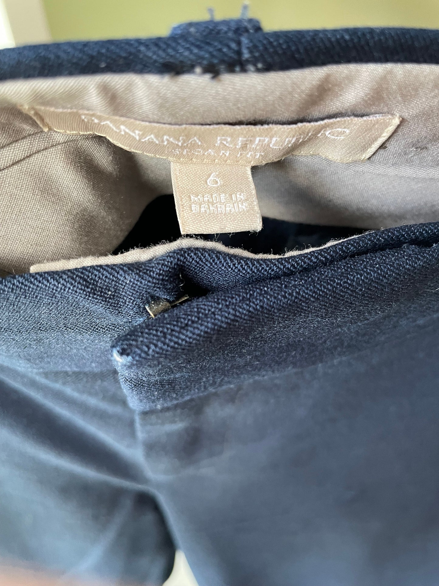 #42 REDUCED Banana Republic Navy Sloan Fit Women's Dress Pants Size 6