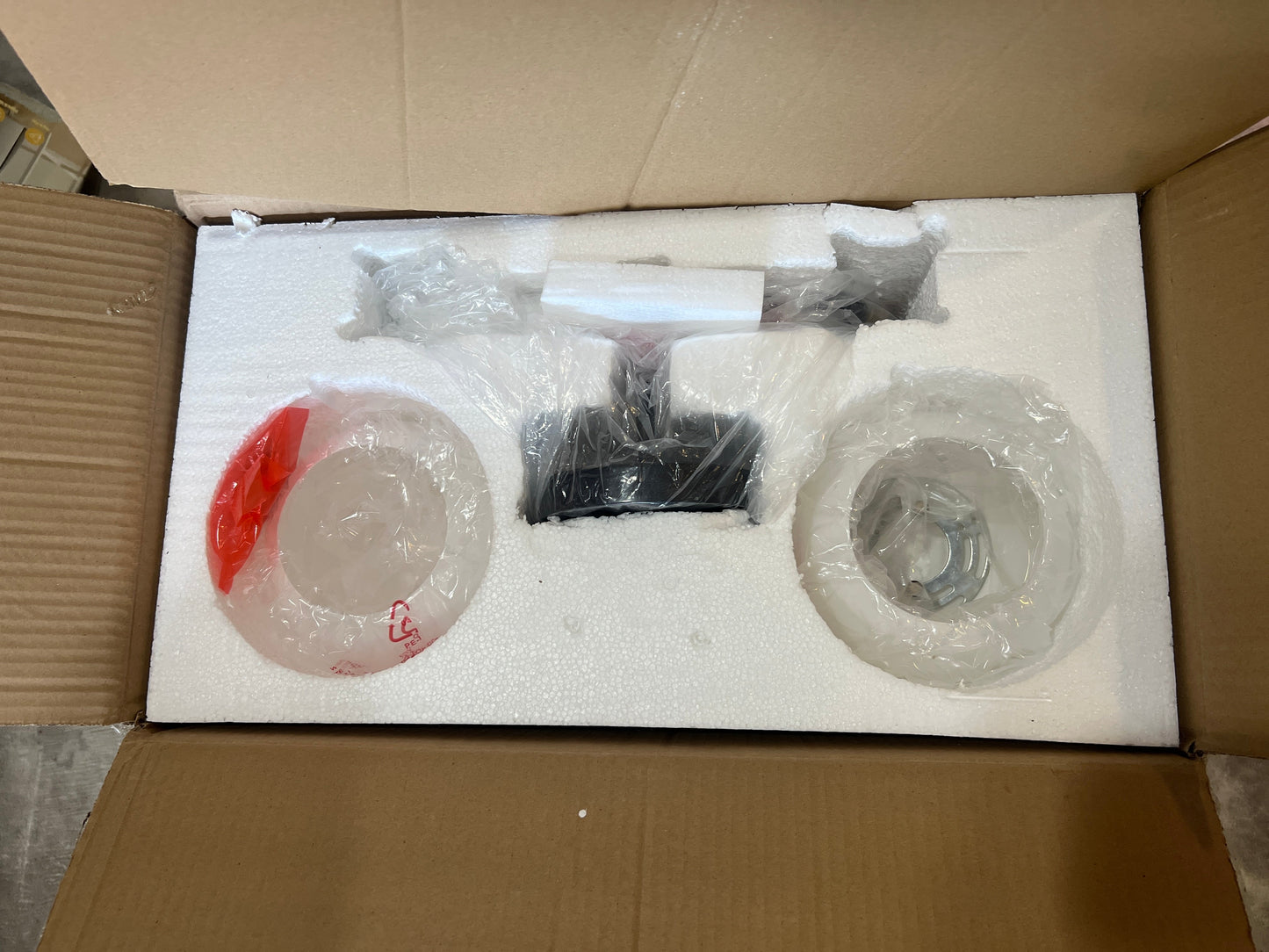 REDUCED #154 New In Box bathroom/living room sconce light fixture