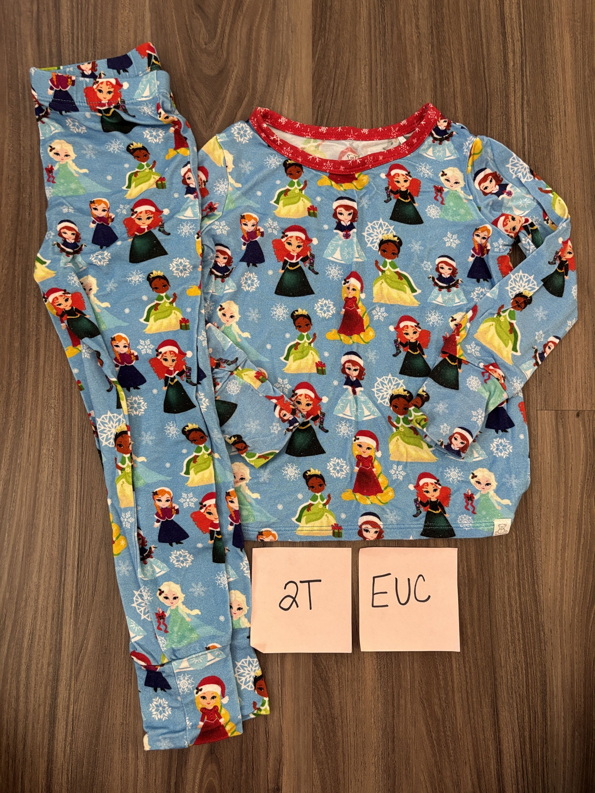 #138 -2T EUC Bamboo Charlie's Project Princess Christmas PJs