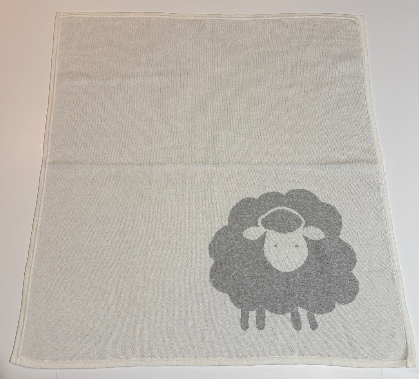 Seller #105 - NWT Edgehill Collection Sheep Baby Blanket (retail $40)