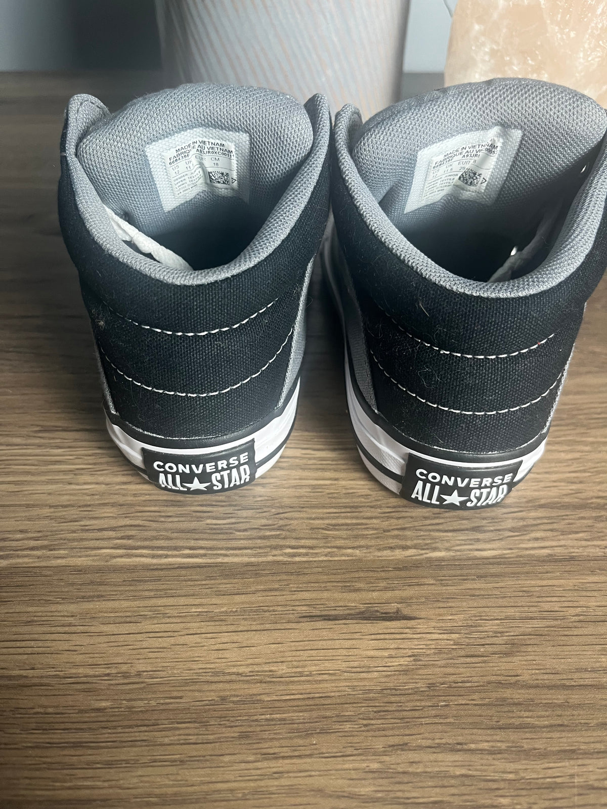 Seller #14 Boys Size 12 Converse Sneaker EUC