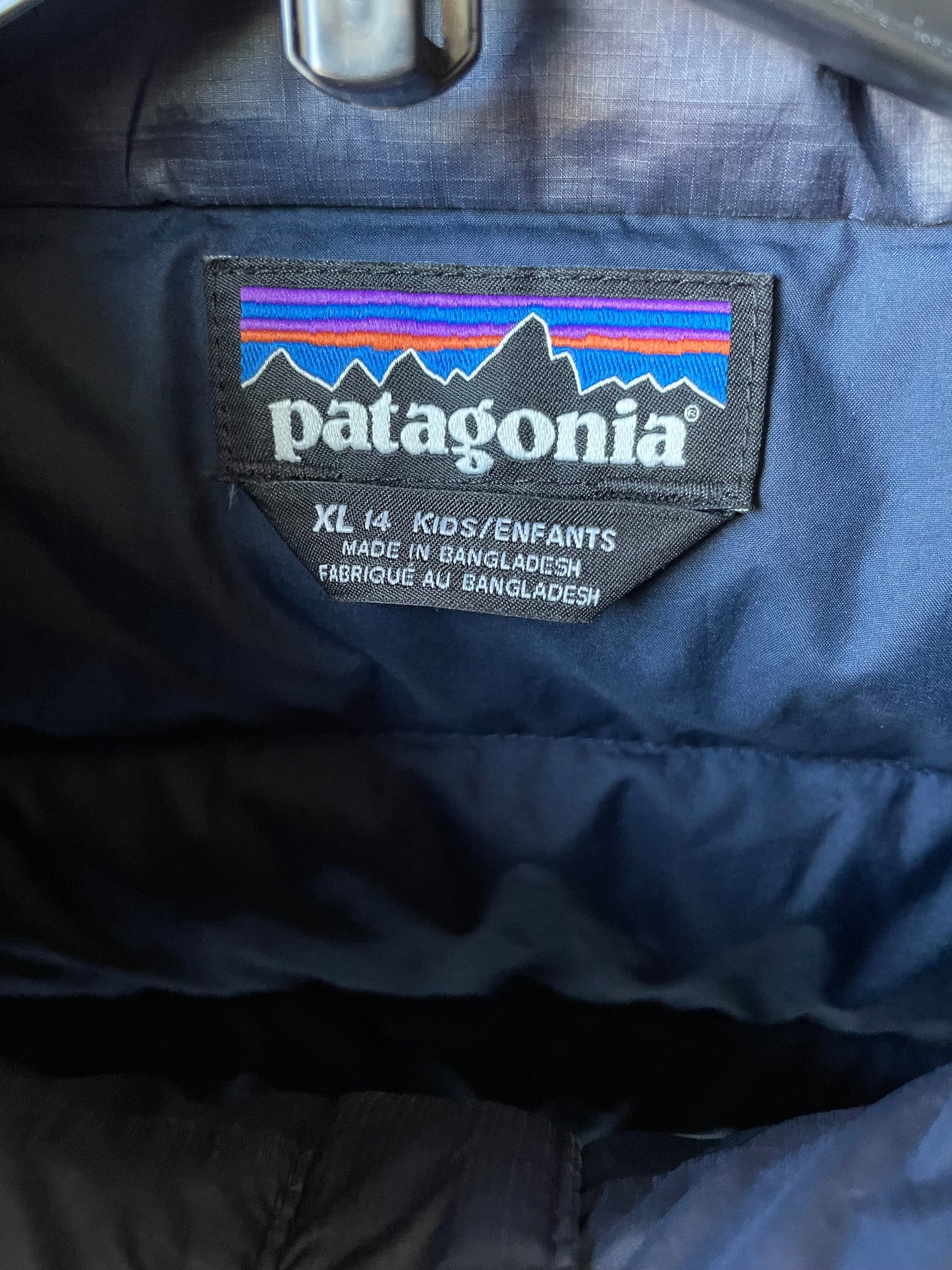 #42 REDUCED Patagonia Down Sweater Jacket Girls Size XL