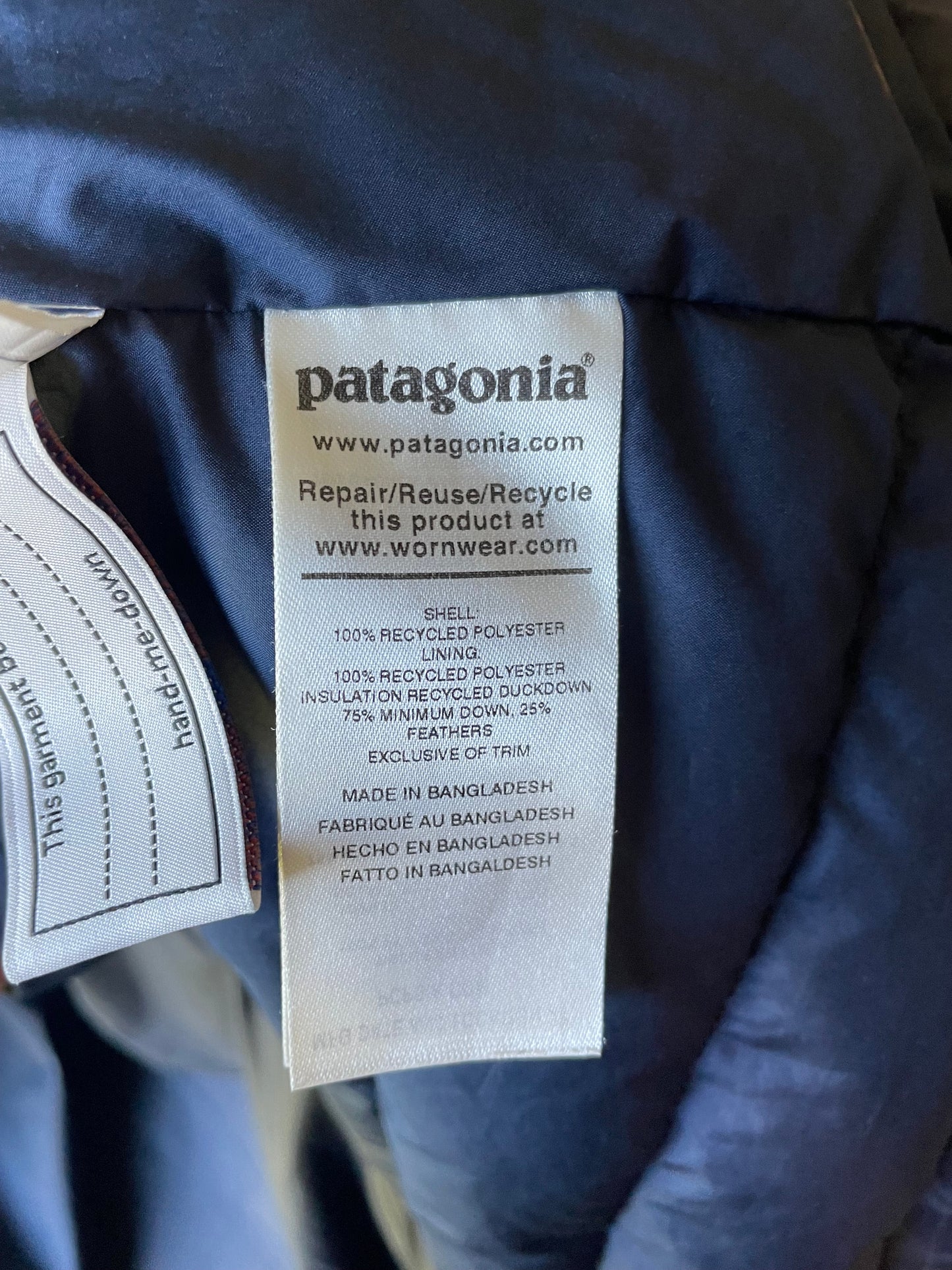 #42 REDUCED Patagonia Down Sweater Jacket Girls Size XL