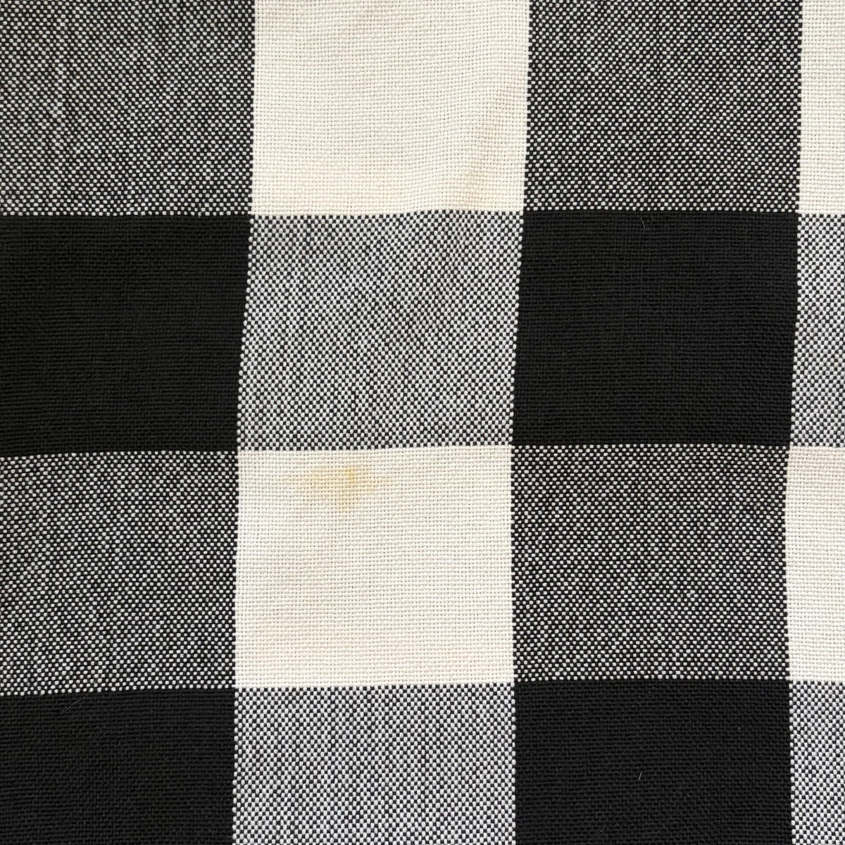 Seller #178 18x18 black and white checkered pillow cases (2)