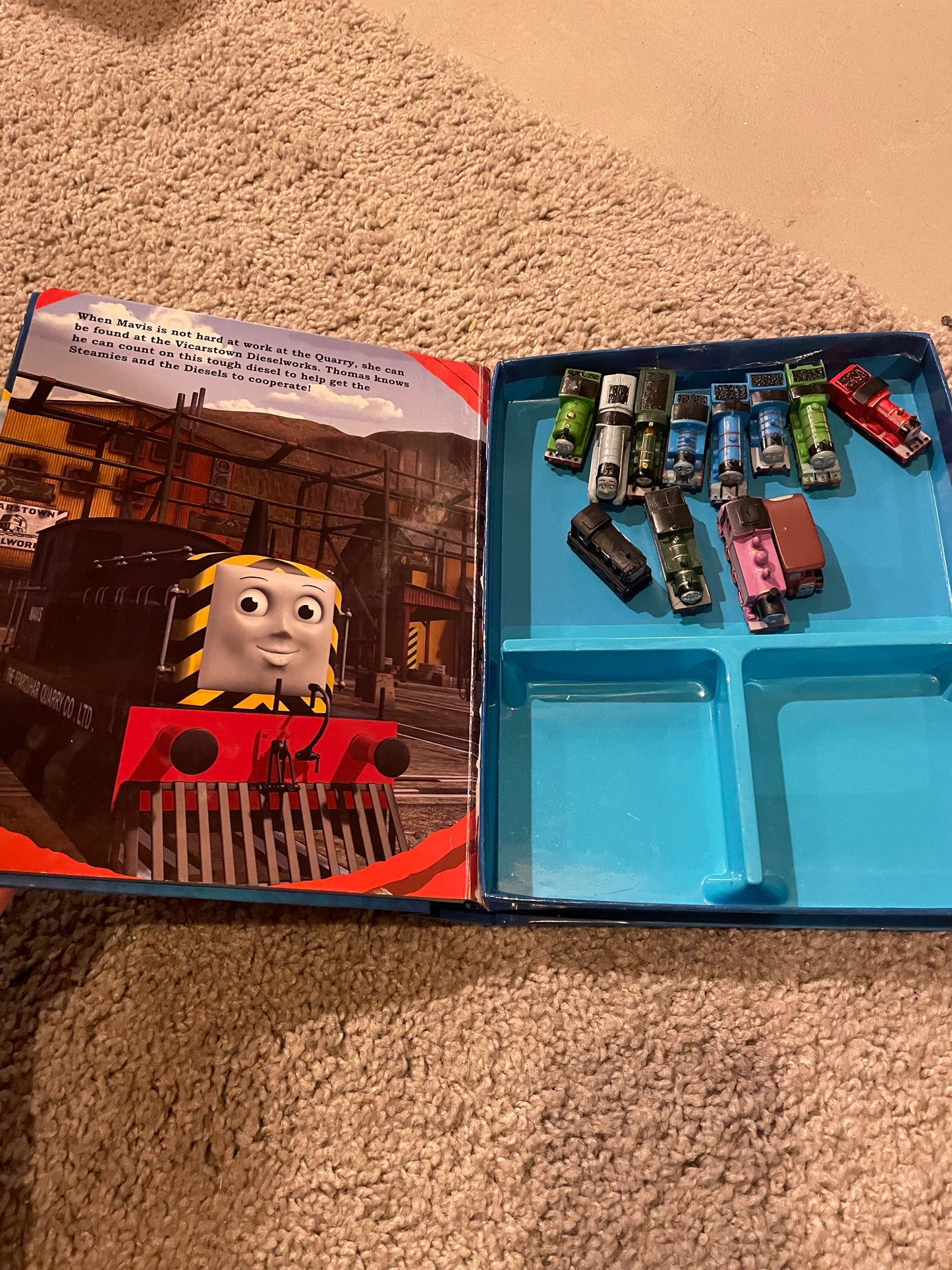 #187 Thomas & Friends Busy Book