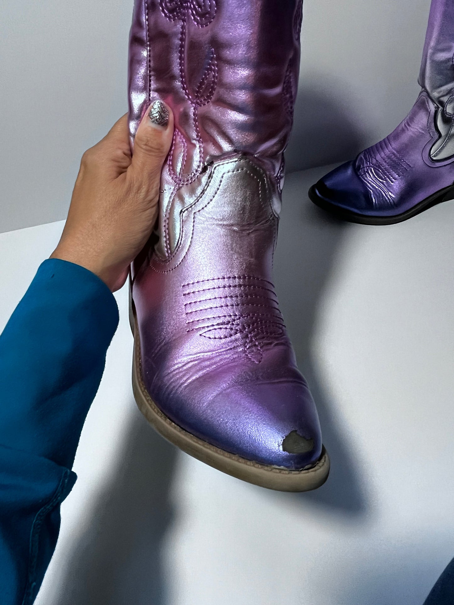 #150 REDUCED girls size 3 Steve Madden metallic ombré cowboy boots