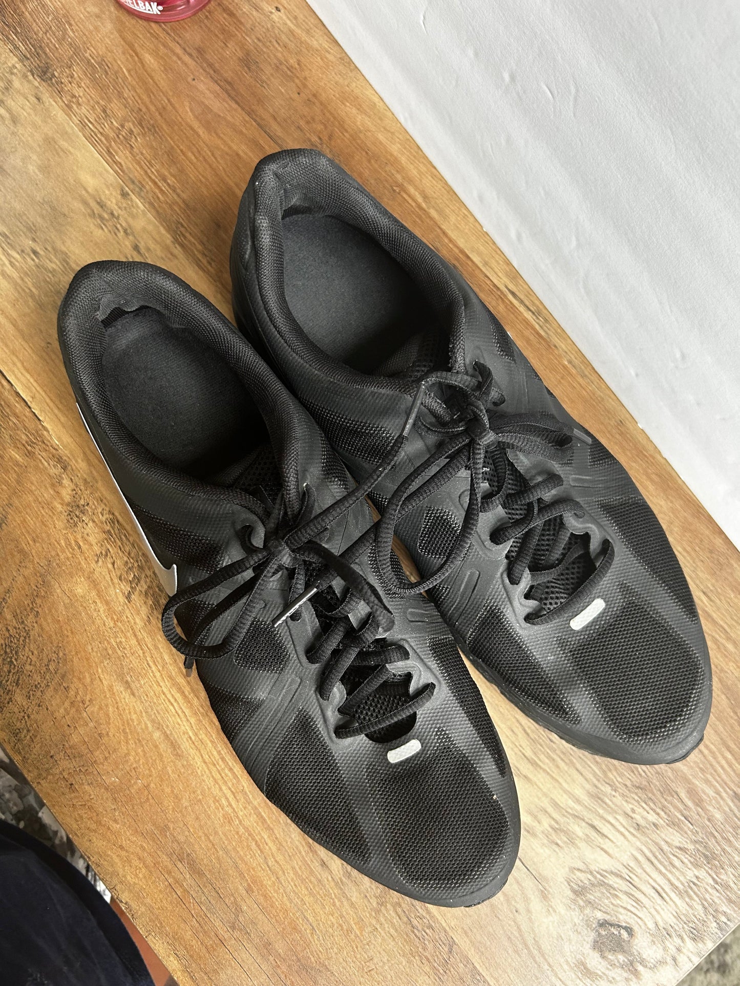 Seller #105 - Size 12 Men's Black Nike AirMax VGUC