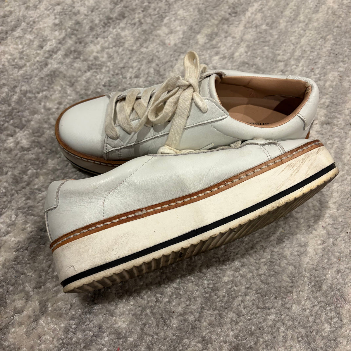 Seller #178 Women’s Size 6 white platform shoes