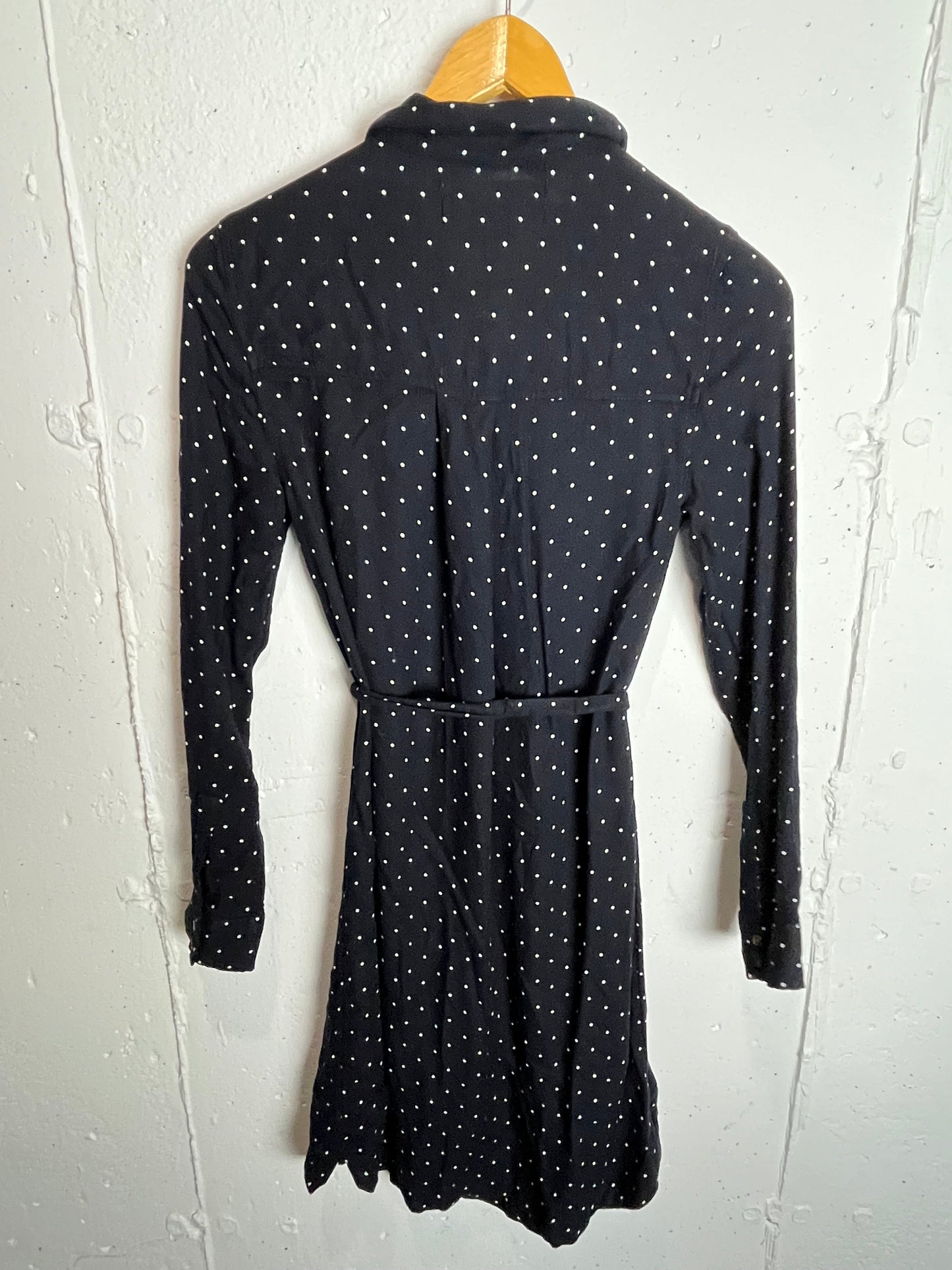 Seller 175 - Old Navy Maternity Button Up Dress (Small)