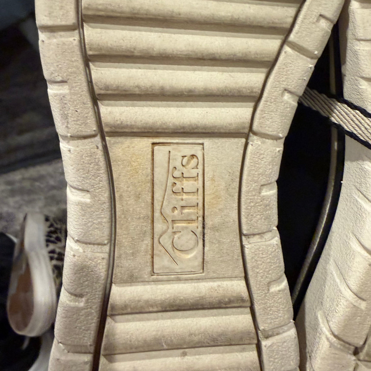 Seller #178 Women’s Size 6 Snow Boots