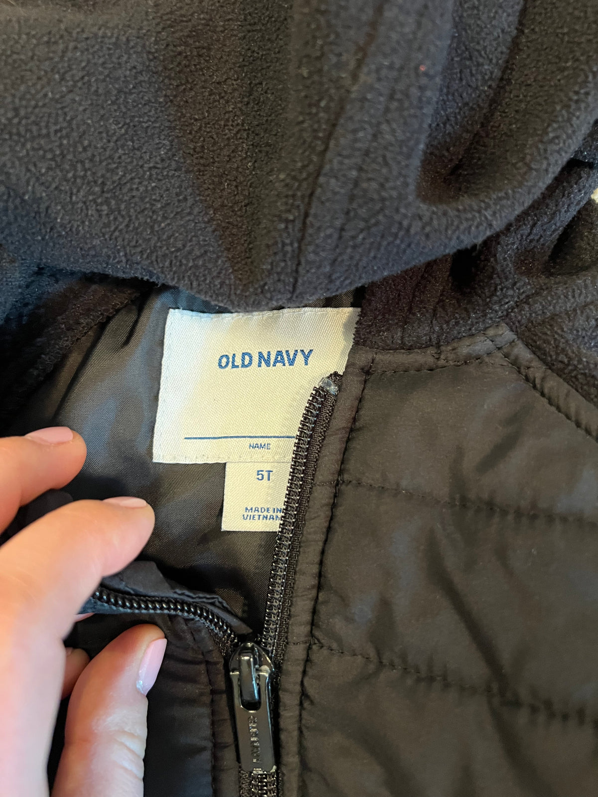 Seller #184 - Boys 5T - Old Navy Black zip up sweatshirt