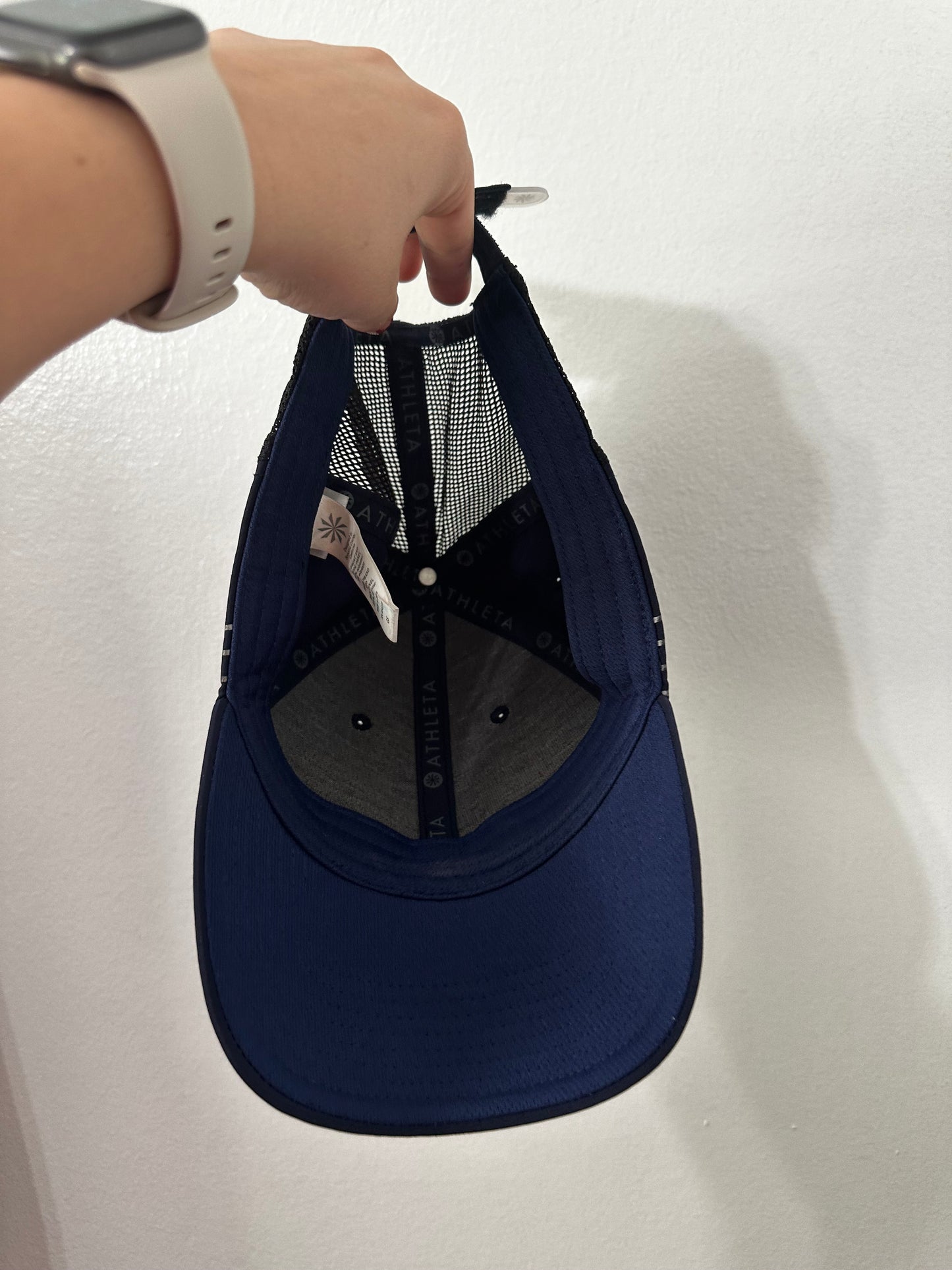#111 Womens Athleta athletic Navy Hat