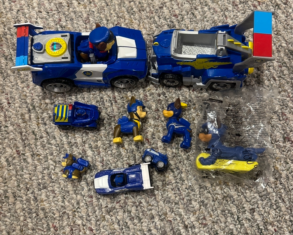 #218 paw patrol figures