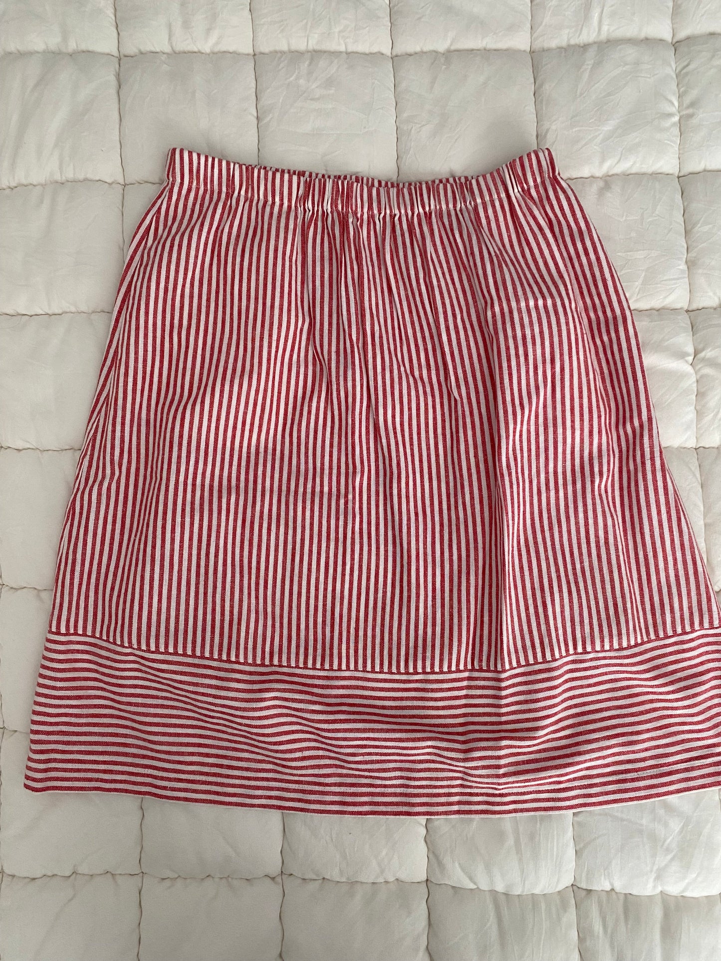 Seller 37 women’s M red striped J Crew skirt