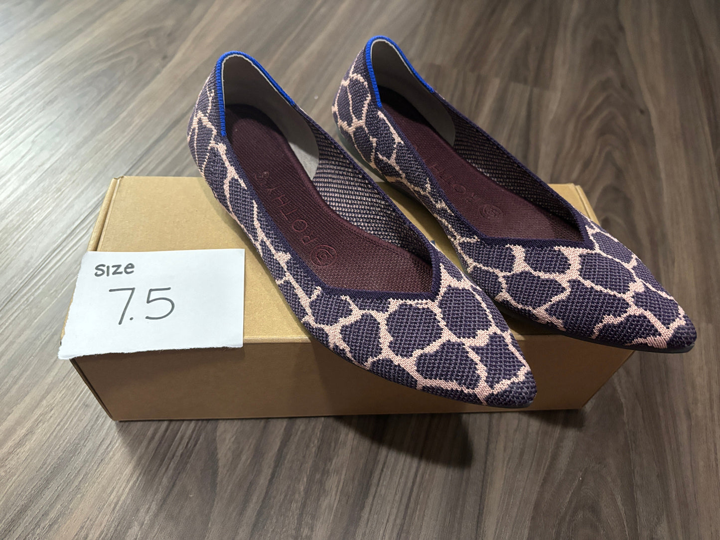 #138 - 7.5 - VGUC Rothy's - Purple Giraffe Points - PU 45236