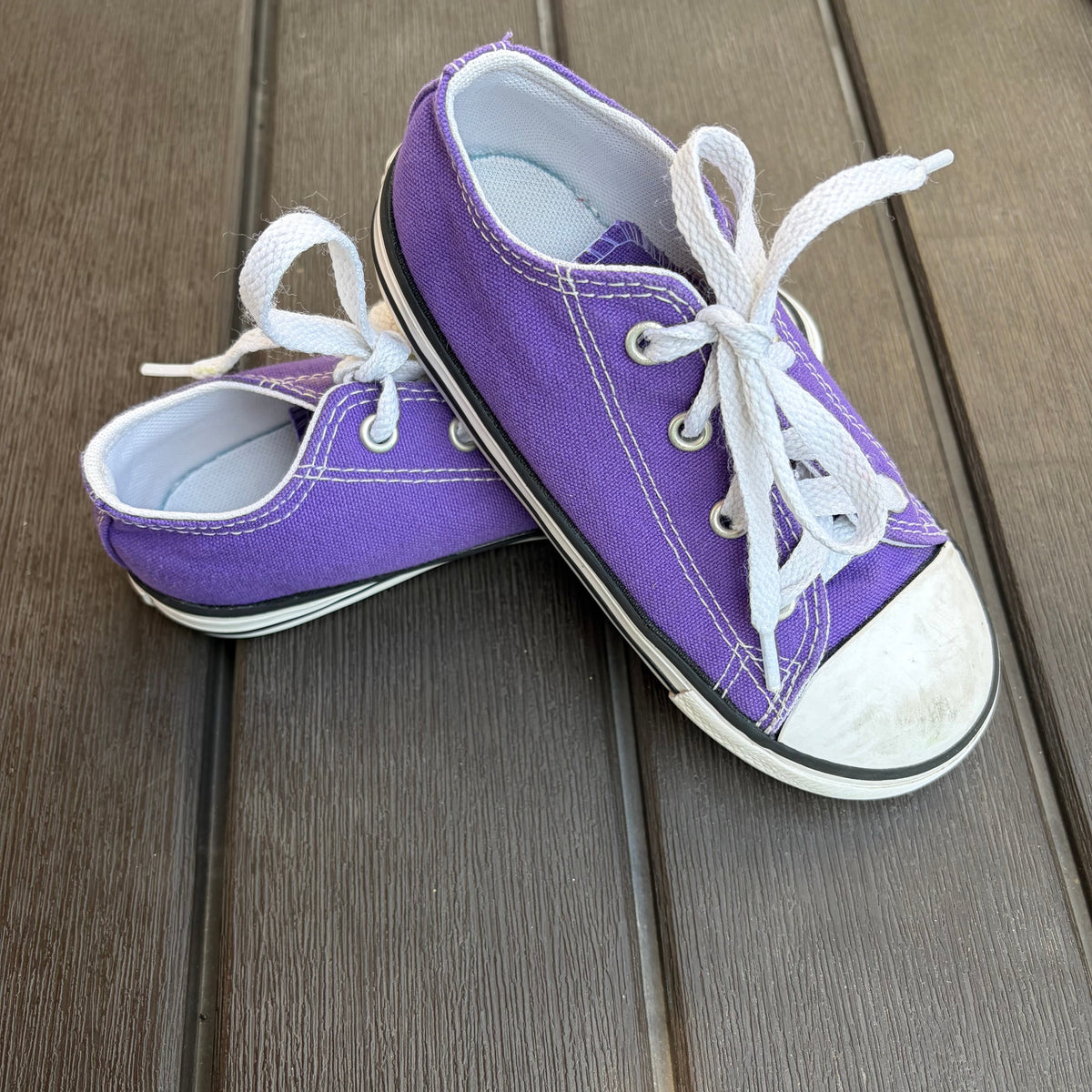 Seller #178 Size 10 Little Girls Purple Converse