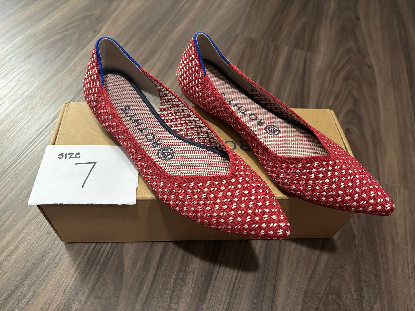 #138 - 7 - VGUC Rothy's - Red Patterned Points - PU 45236