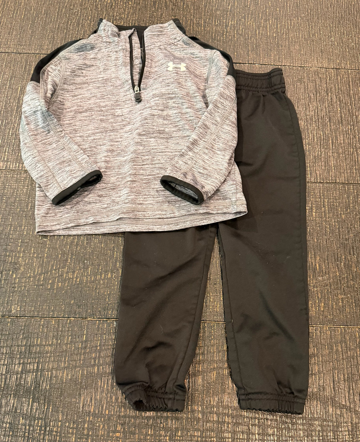 #66 Boys 2T Under Armour UA Quarter Zip and Pant Set