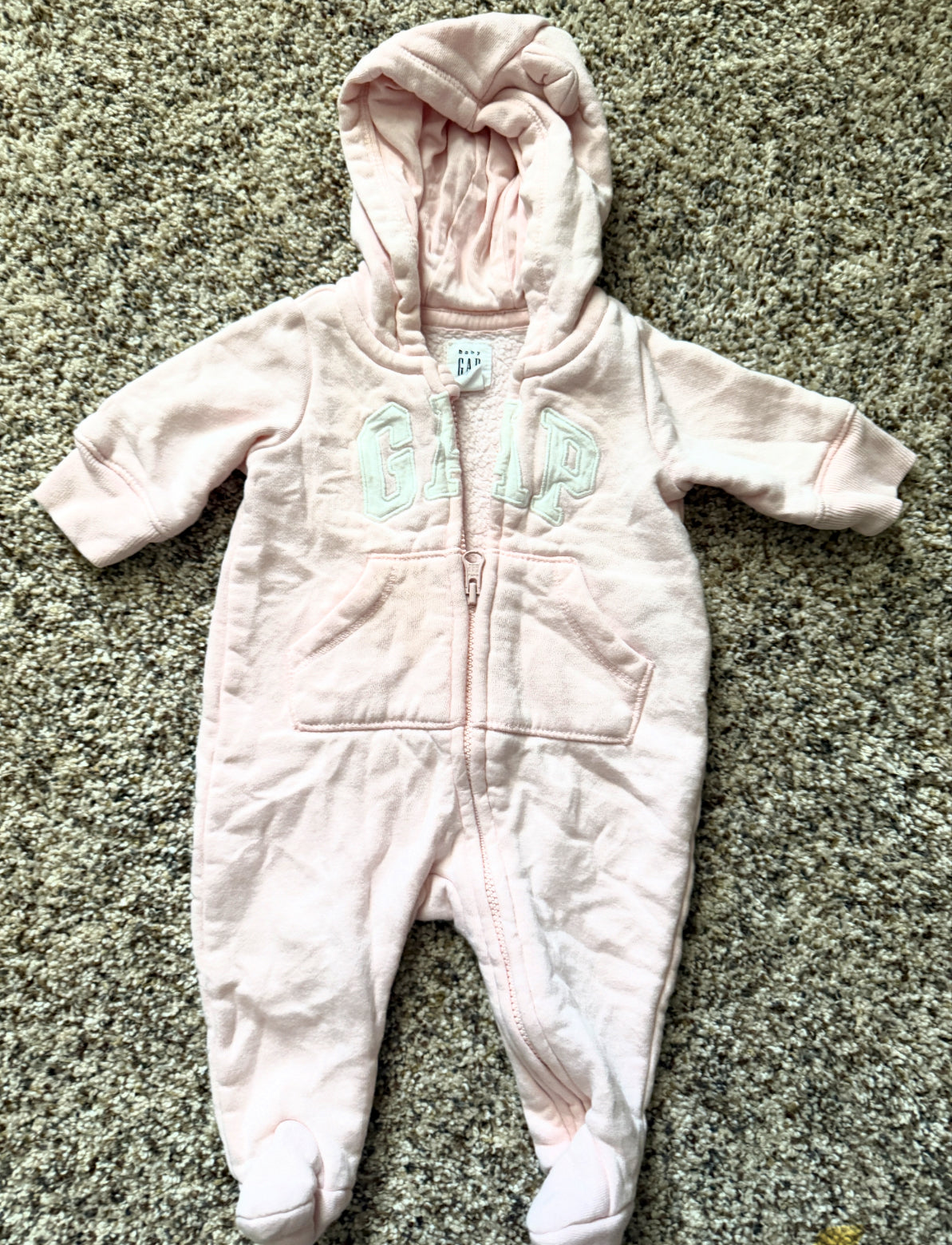 SELLER #6 Baby Gap Newborn Pink Hooded