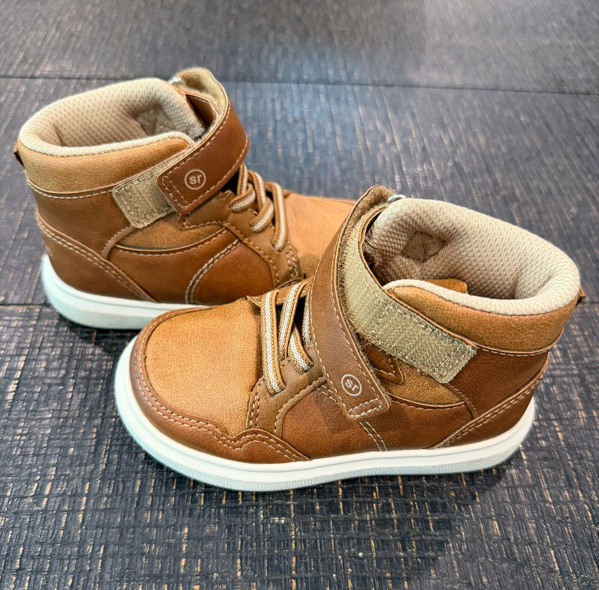 #66 Boys 6M Stride Rite High Tops