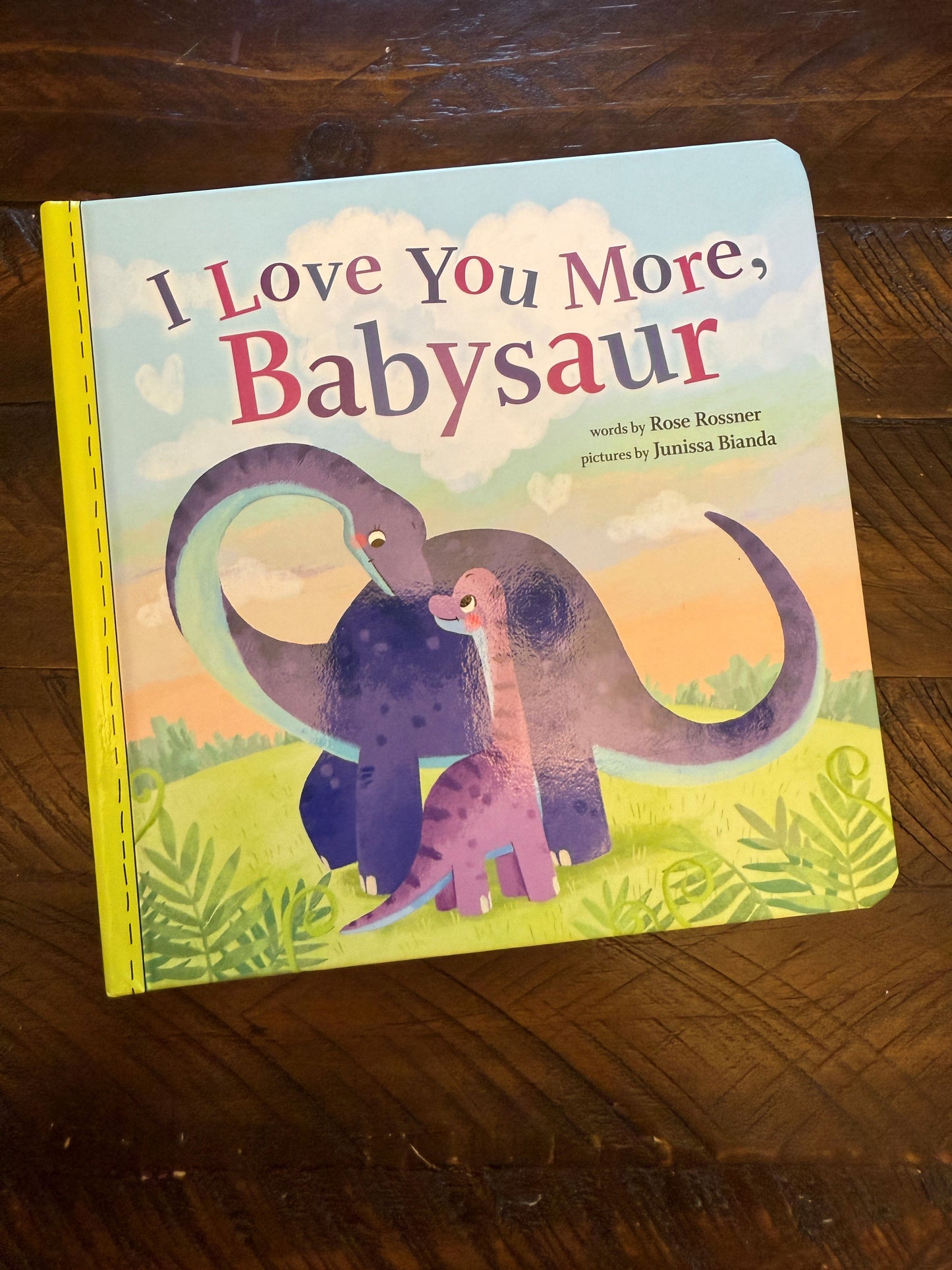 134 Dinosaur Board book