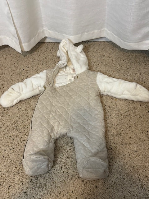 #210 Baby Snow Suit, Size 3-6 months, Like New Condition