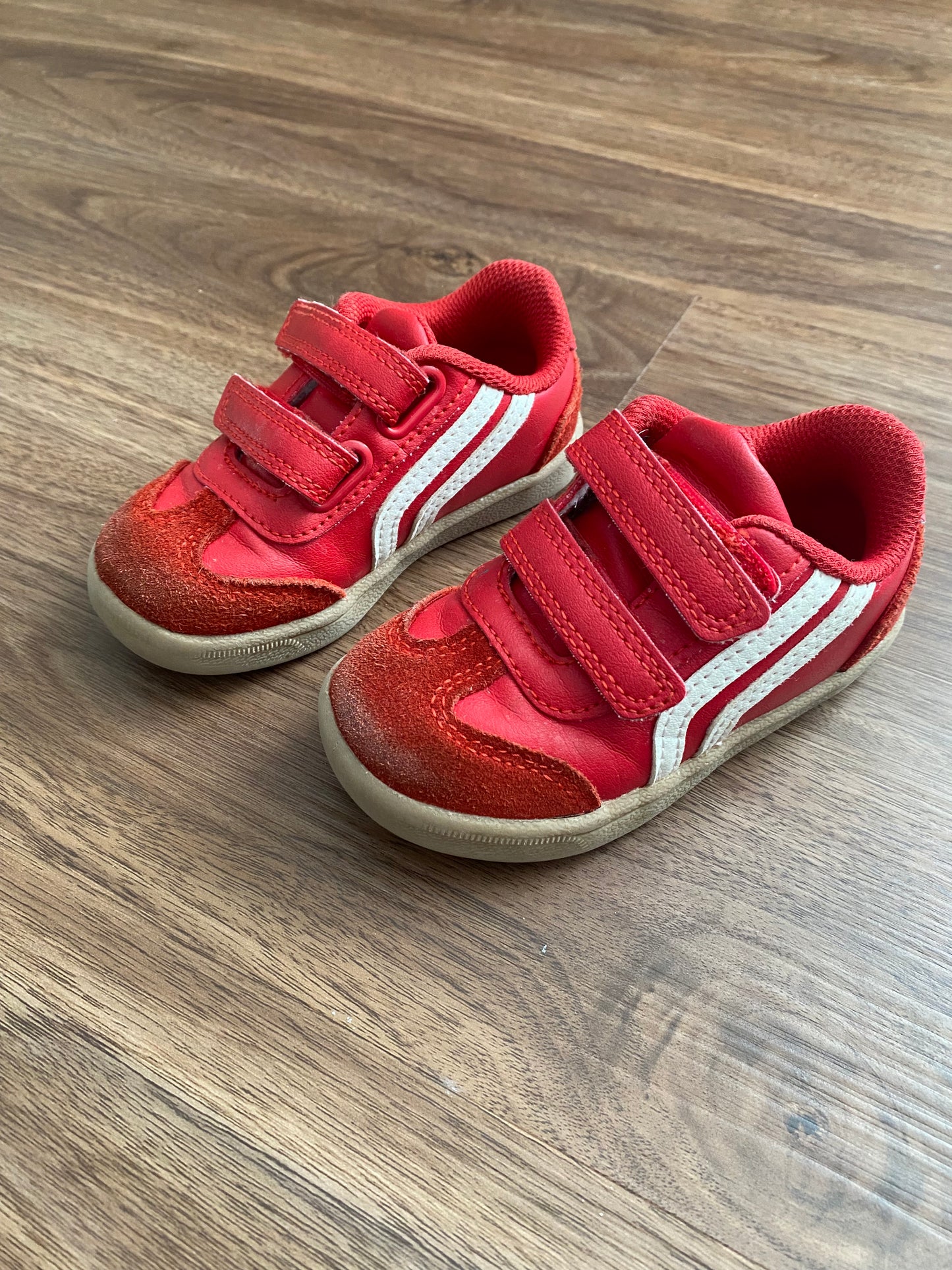 Seller 37 Cat and Jack size 6 red sneakers