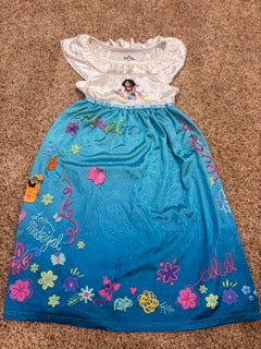 #73 girls mirabel dress, Encanto, 5T nightgown