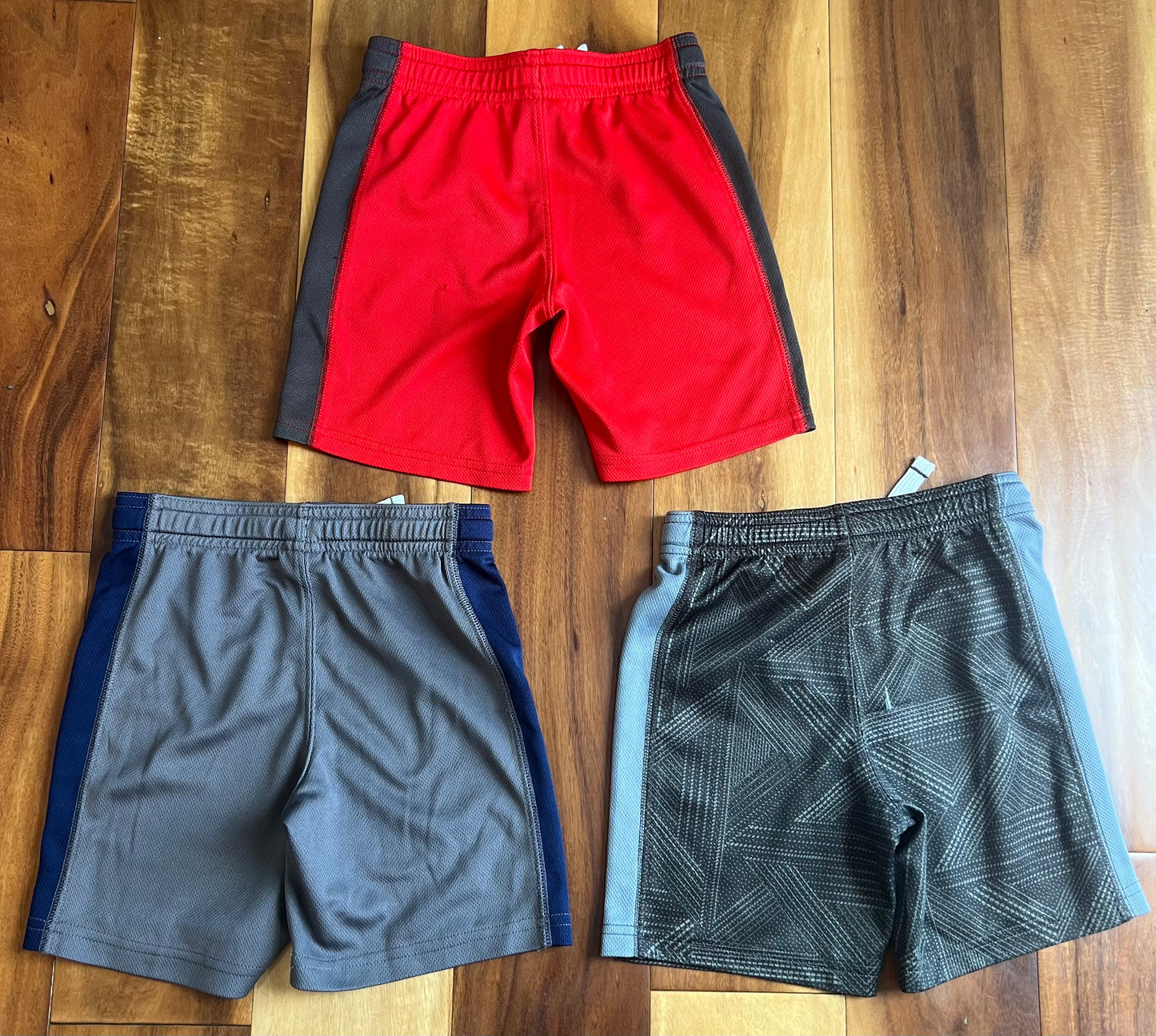 Seller #72 Boys 4T Old Navy ON Shorts Red Gray - GUC