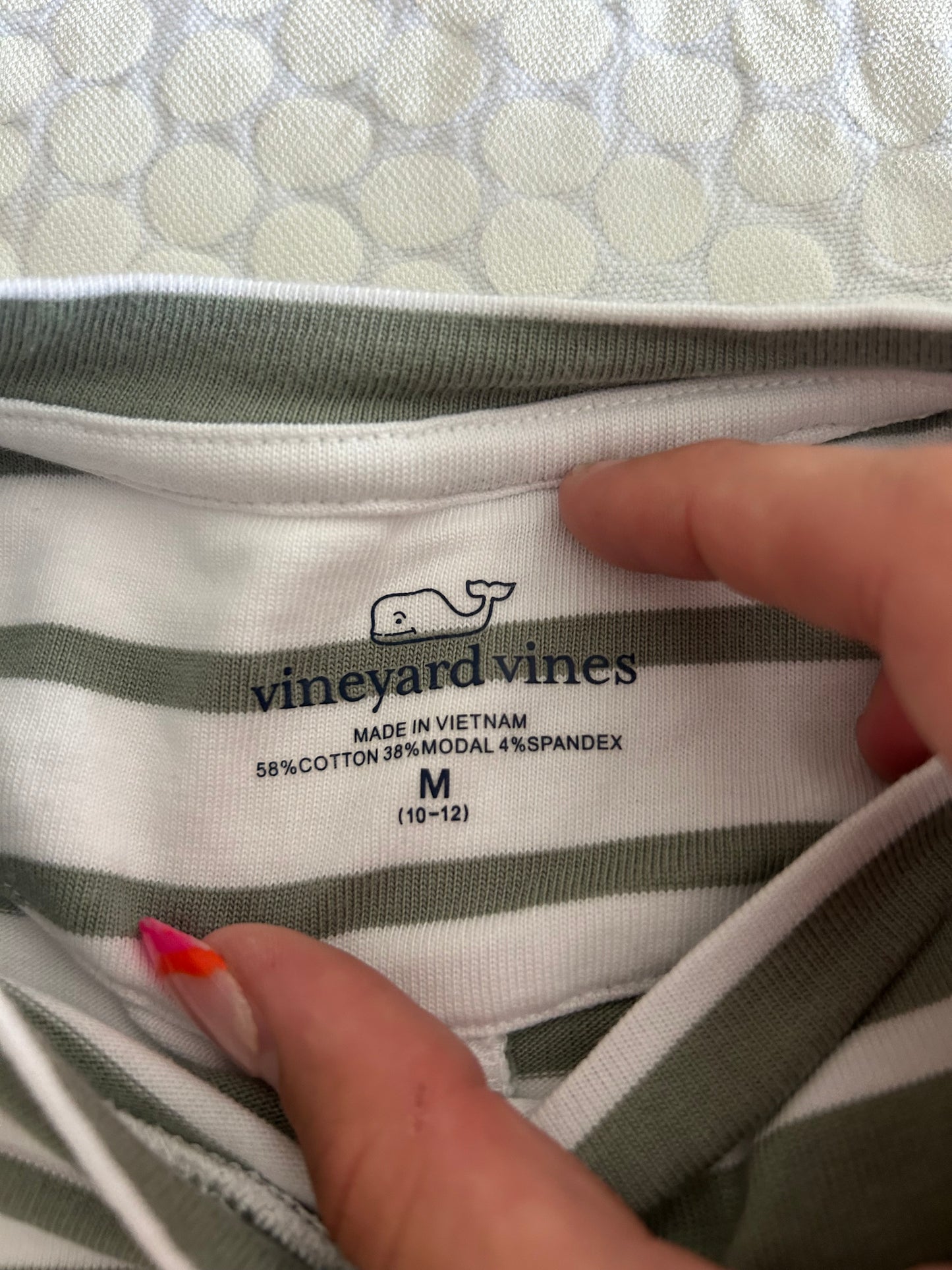 136 EUC Vineyard Vines Striped Shirt Size M (10-12)