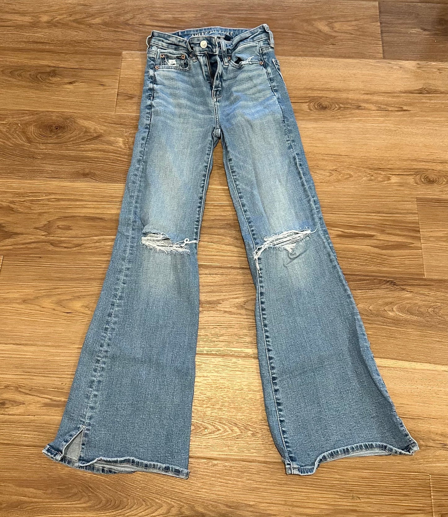 #161 Women’s Size 00 American Eagle Stretch Flare Jeans.(Reduced!)