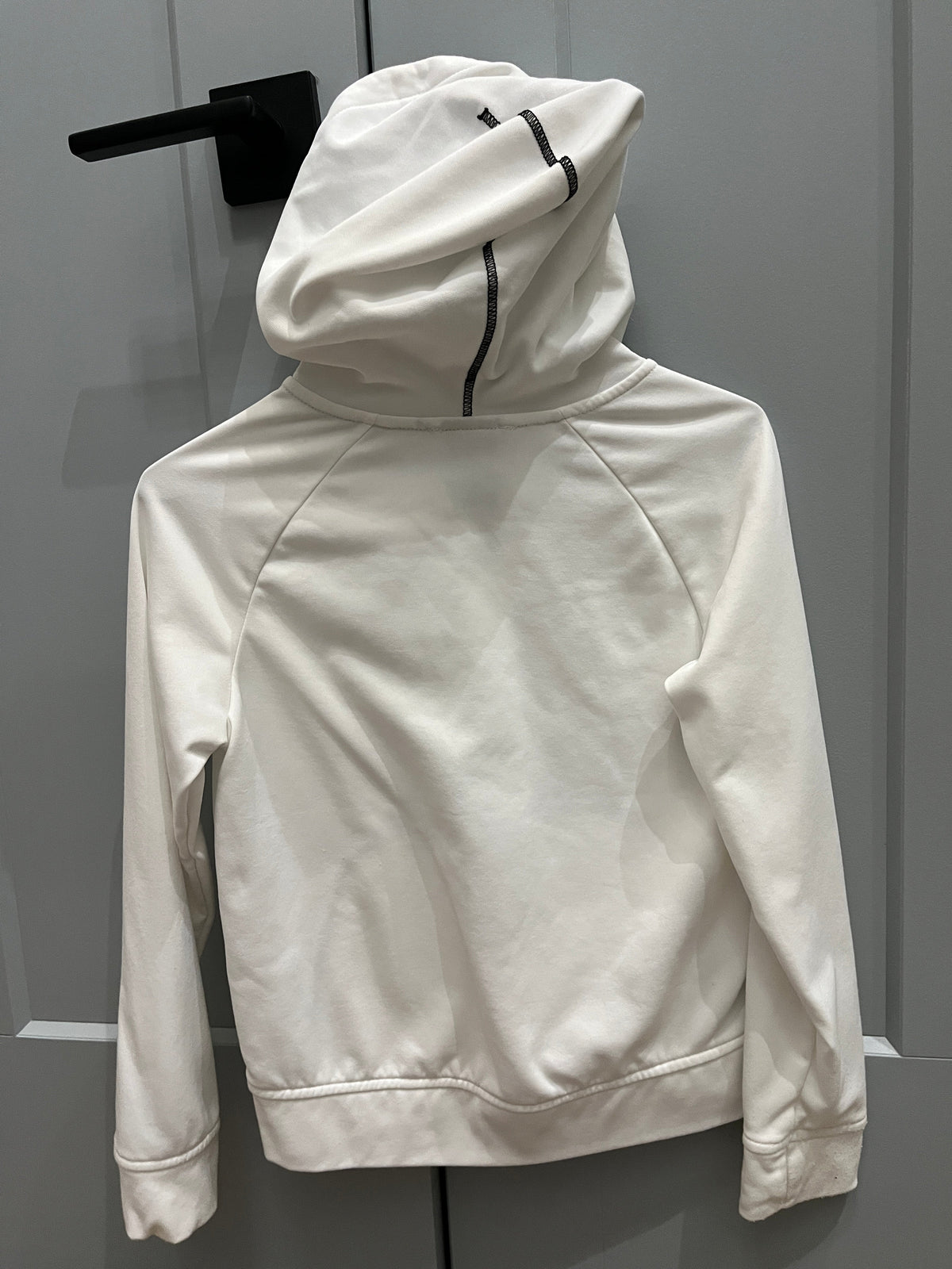 135 White Nike hoodie full zip jacket YM, LN, no stains or holes
