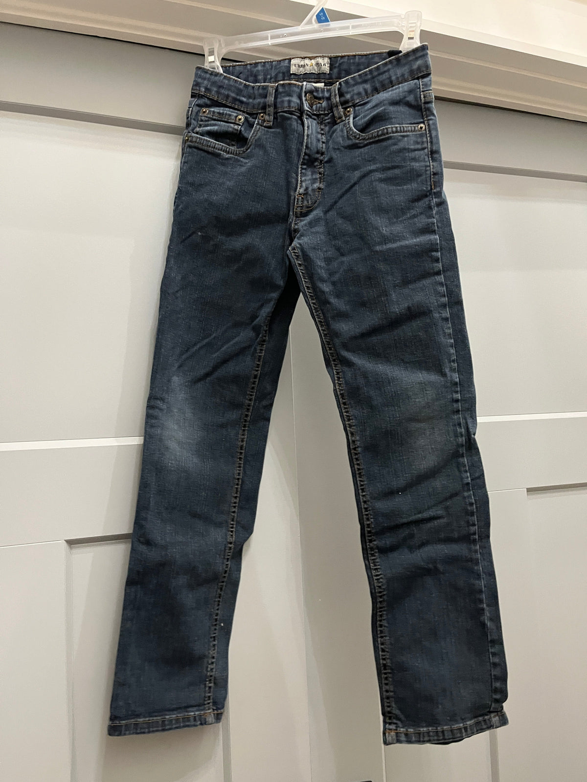 135 Boys Urban Star straight leg jeans, Size 10, LN