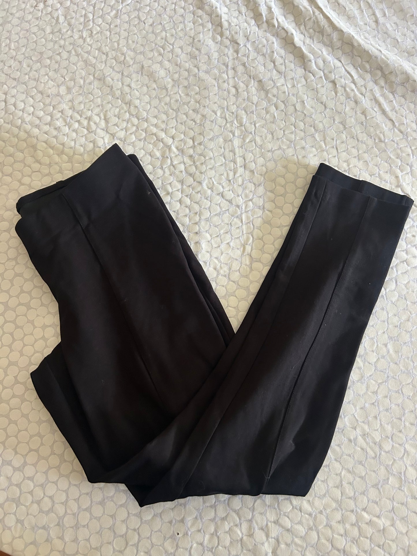 136 EUC black maternity pants size small