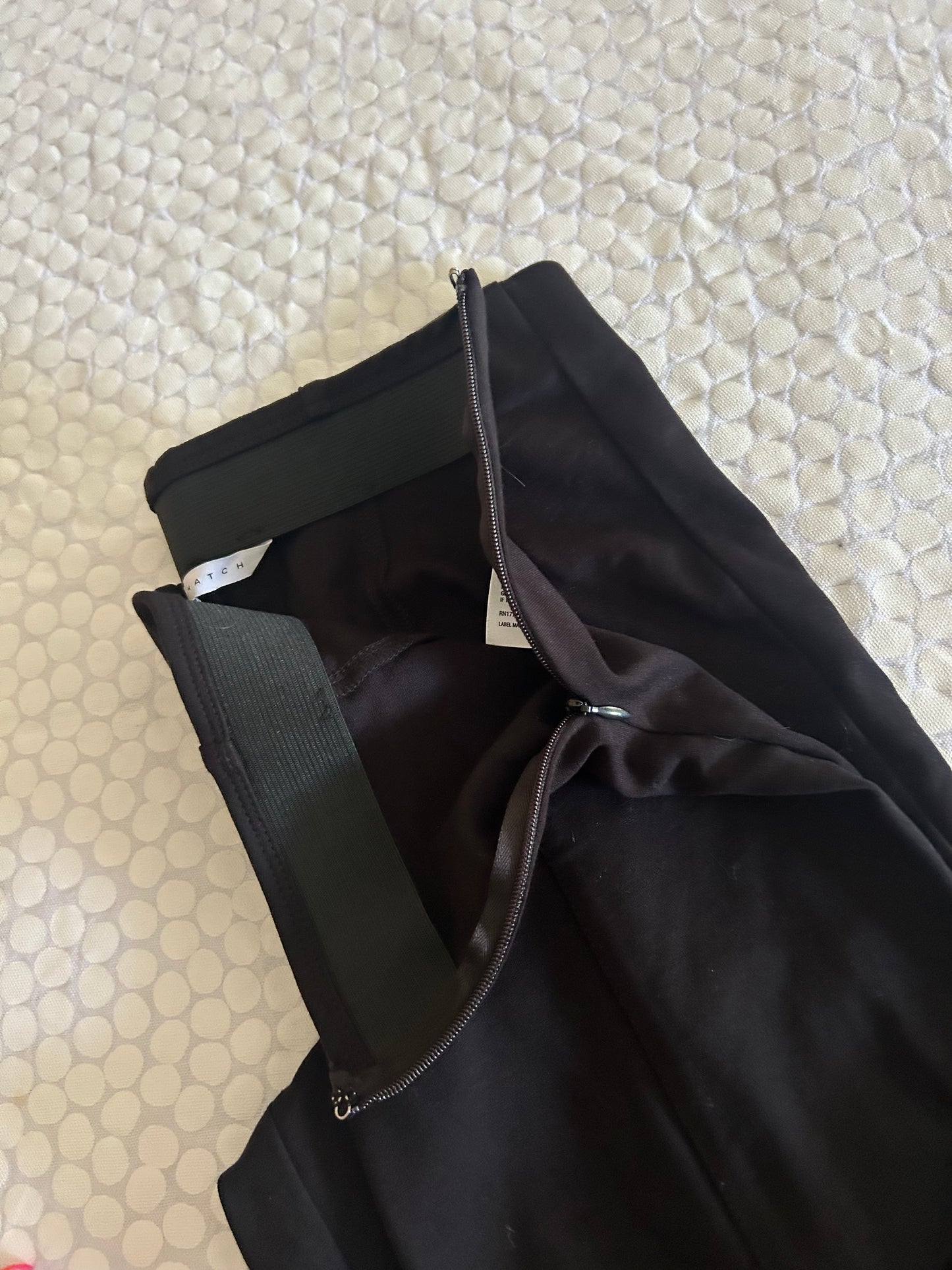 136 EUC black maternity pants size small