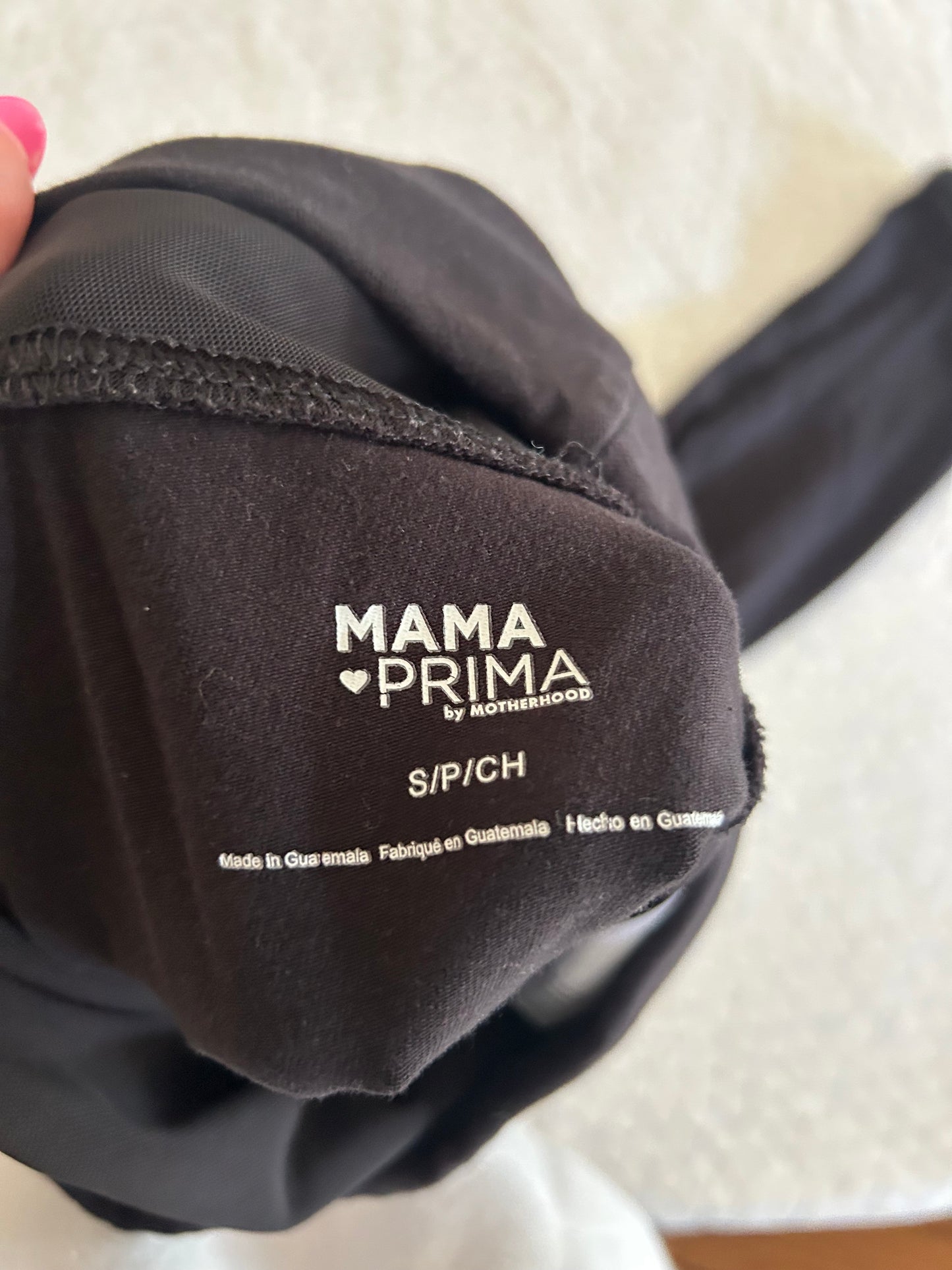 136 EUC maternity leggings small